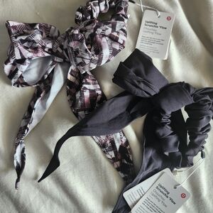Lululemon Athletica Patterned and Black Hair Uplifting Scrunchie Flow NWT